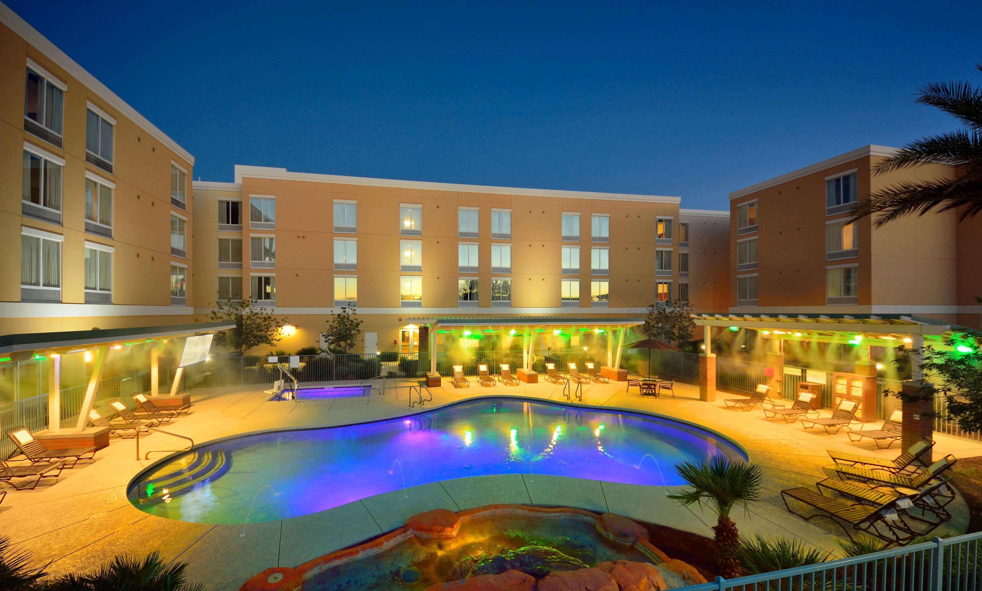 Hyatt Place Phoenix/ Mesa Exterior photo