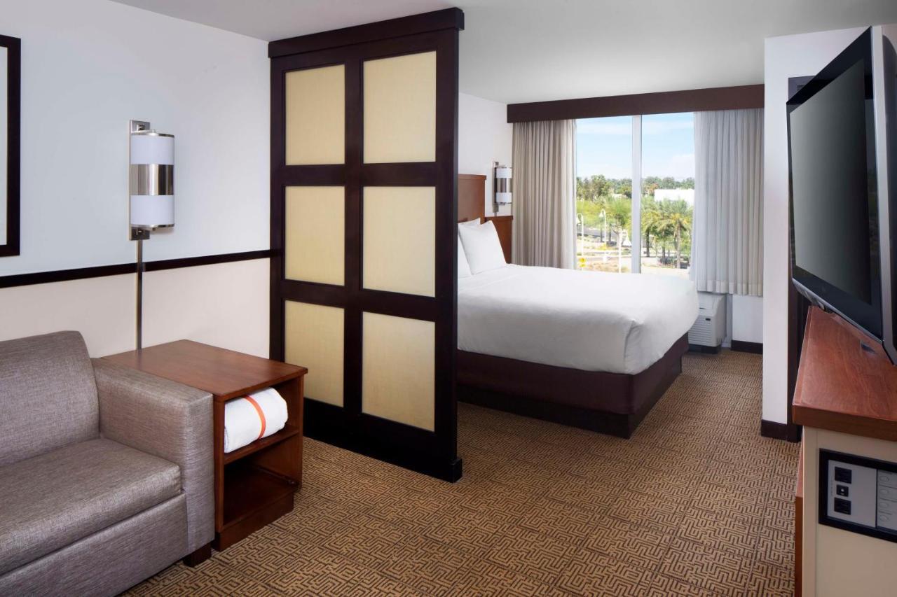 Hyatt Place Phoenix/ Mesa Exterior photo